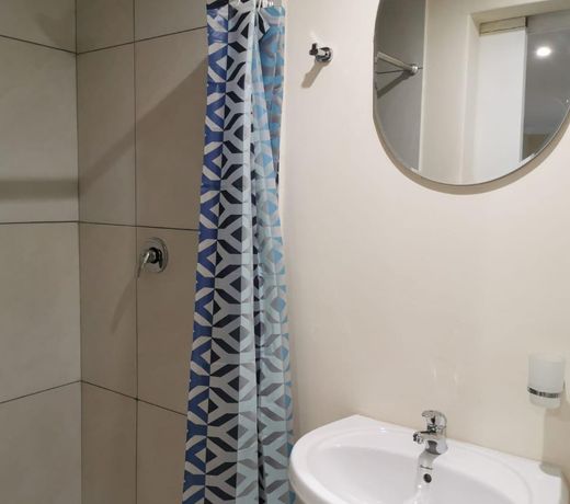 33 On Edwin Self Catering Accommodation Unit 2