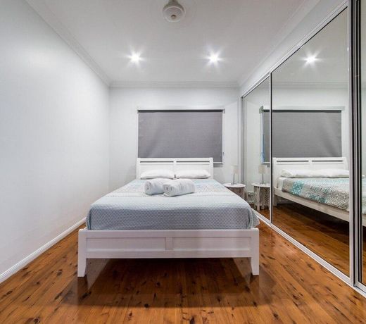 Picturesque on Passage - sleeps 20!