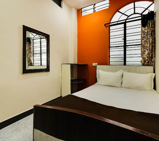 SPOT ON 47525 Deccan Lodge
