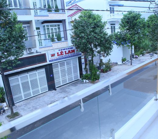 Moony hostel