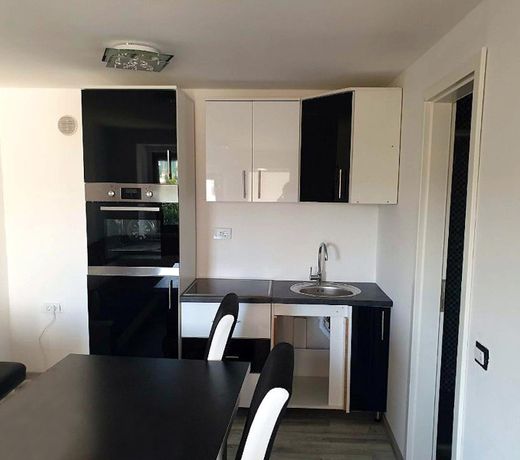 Emina Accommodations - Apartment 1