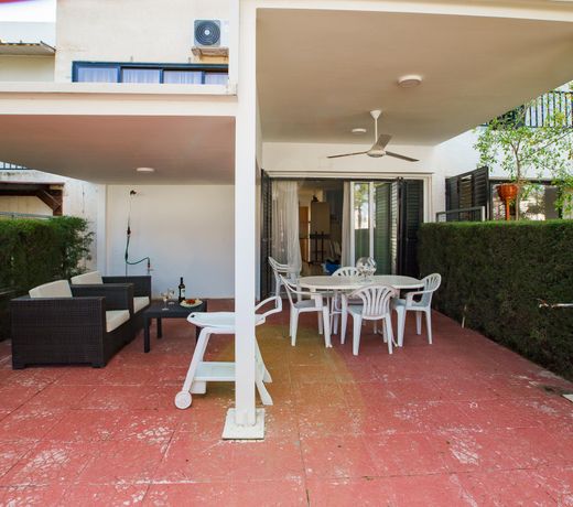 Easy Dream Maisonette
