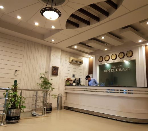 Hotel Grand