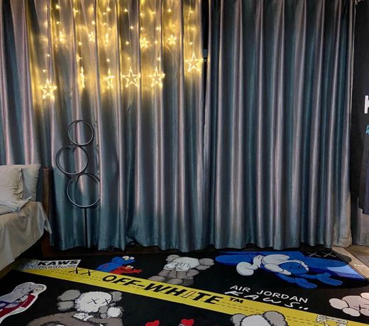 full floor window / kaws  / 100 inch large screen