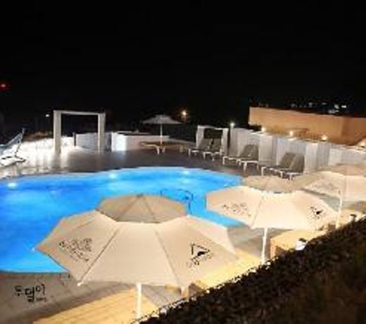 Pohang Soyu Garden Pool Villa