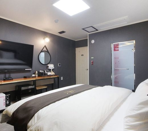 Gwangju Chungjangro Gold Brown Hotel
