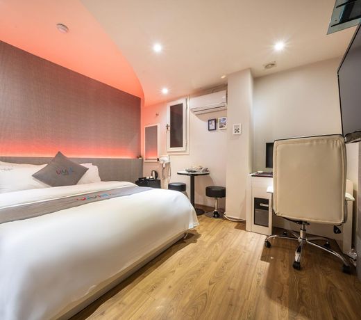 Suwon (Ingyedong) Hotel Vivid (VIVID)