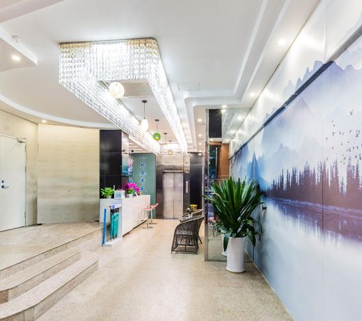 Foshan lante hotel (zu miao subway station)
