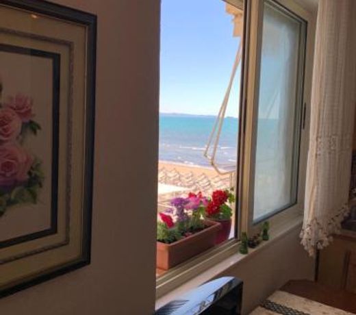 Beachfront apartment Nita