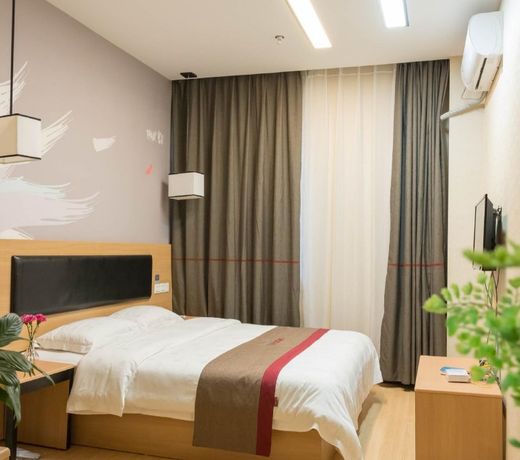 Thank Inn Plus Hotel Shanxi Xianyang Railway Station
