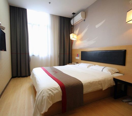 Thank Inn Plus Hotel Shanxi Xianyang Railway Station