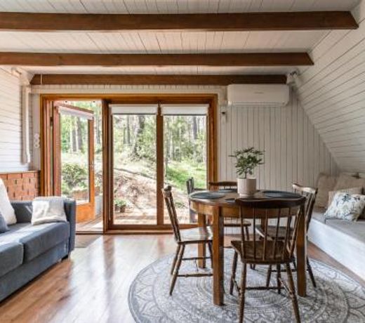 Maro Guesthouse with Sauna