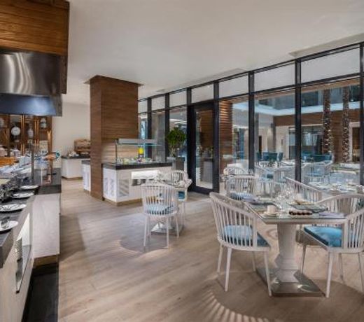 Crystal Inn by Almasa - El Alamein