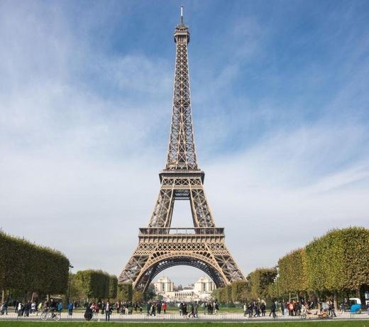 Chic apart with parking near Paris