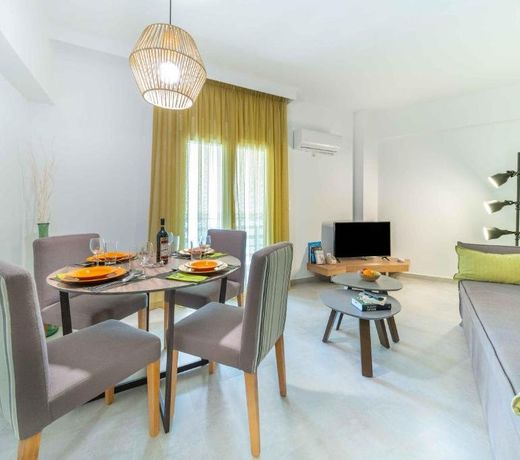 Suites 05-06 - Smart Cozy Suites - Large 2 bedroom, near Athens and metro