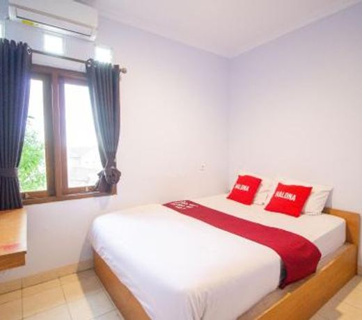 OYO 3707 Halona Guesthouse