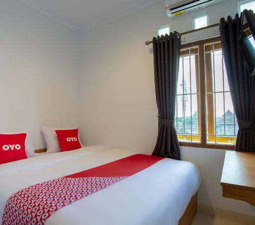 OYO 3707 Halona Guesthouse
