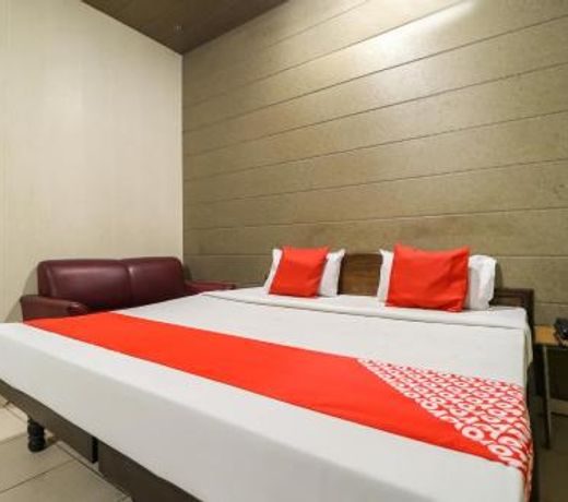 OYO 71655 Hotel Mukat