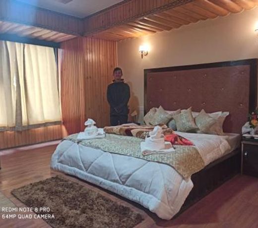Rufina Lachung's Pride & Spa