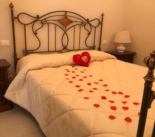 B&B Bee