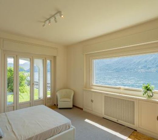 Villa Bianca - front Lake with private Dock by Rent All Como