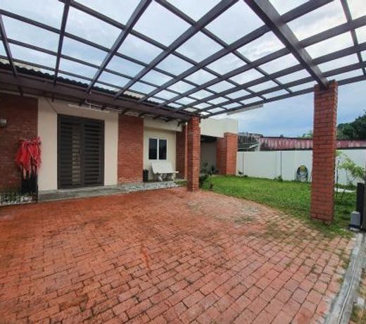 Swimming Pool Party House