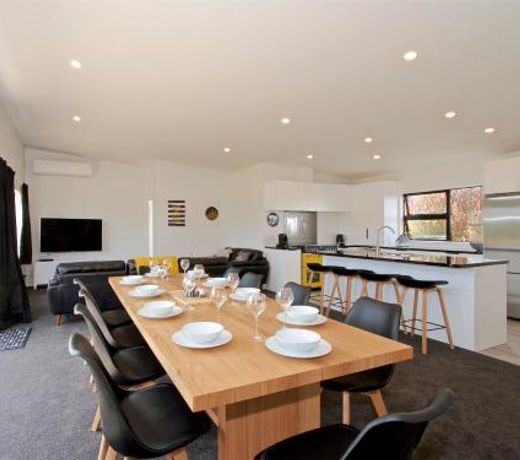 Mountain Adventure Spa Escape - Ohakune Holiday Home