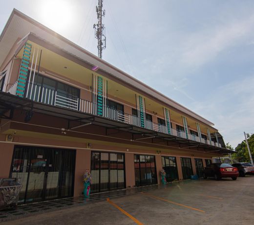 Brown Home Sattahip @ 19