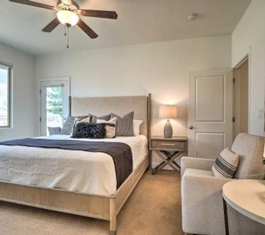 Bright Modern Abode - 32 Miles to Zion Natl Park!