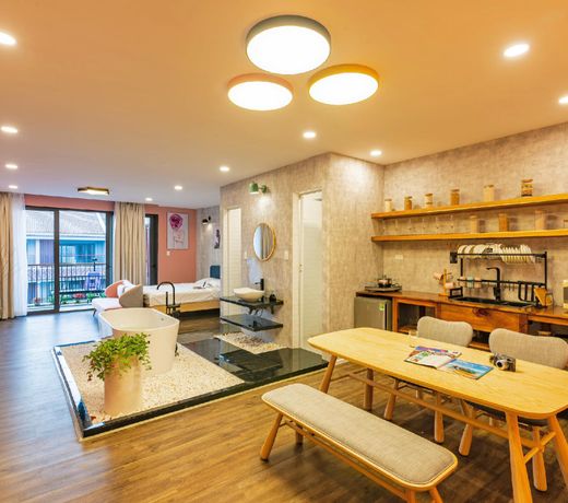 Minimalist & Modern Apartment III