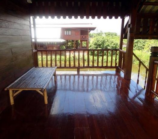 Han Kaeo Hang Dong House QT-03