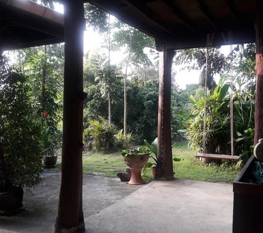 Han Kaeo Hang Dong House QT-01.......ÐÑÐ°ÑÐ¸Ð²Ð°Ñ Ð³Ð¾ÑÐ°