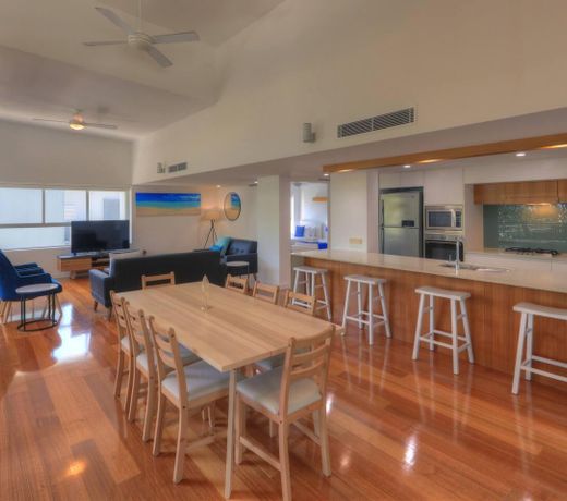 Maggies Beachfront Apt. 5