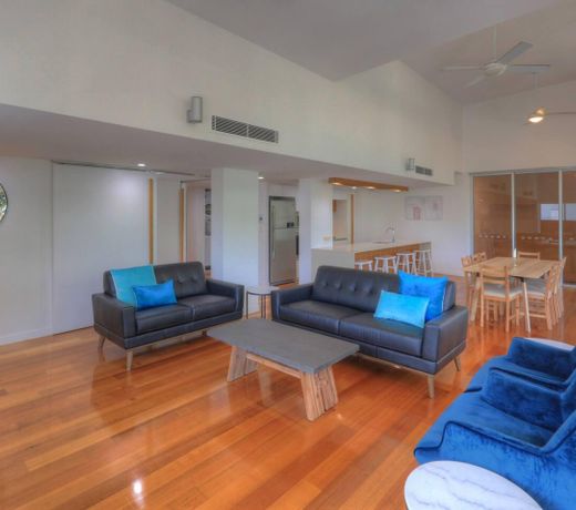 Maggies Beachfront Apt. 5