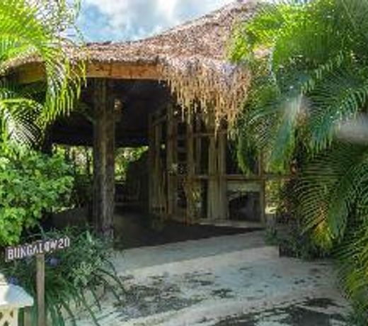 Pool side Lodge with 1 BR #V334