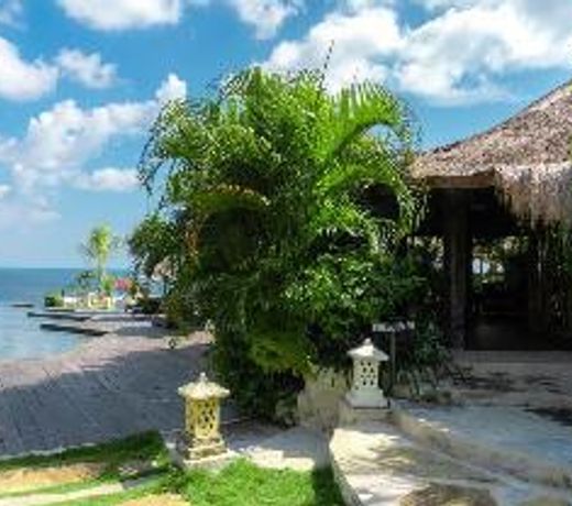 Pool side Lodge with 1 BR #V334