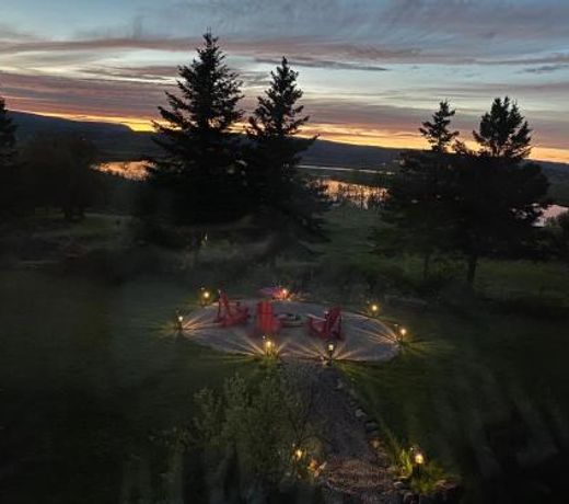 Fundy's L0ST LOBSTER & Fundy's Lighthouse Cottage BnB