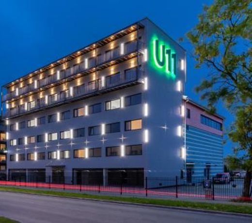 U11 Hotel