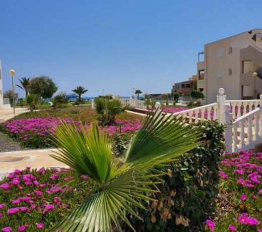 APARTAMENTO en PRIMERA LÍNEA DE VERA PLAYA NATURISTA!