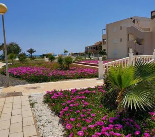 APARTAMENTO en PRIMERA LÍNEA DE VERA PLAYA NATURISTA!
