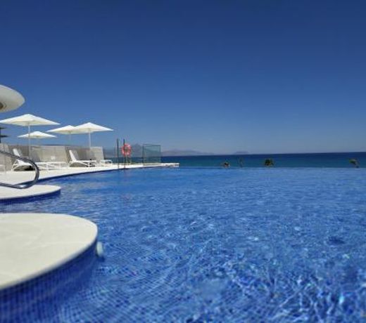 Apartamento SIDI Resort de lujo en Playa San Juan