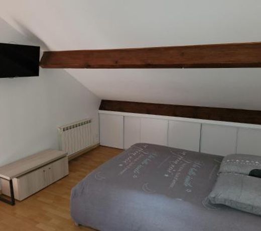 F2 duplex standing de 35 m2 Ã  3 min du canal de l'ourcq