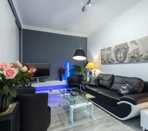 Beau 3 piÃ¨ces, 7 pers, 2 terrasses, centre, calme, securite
