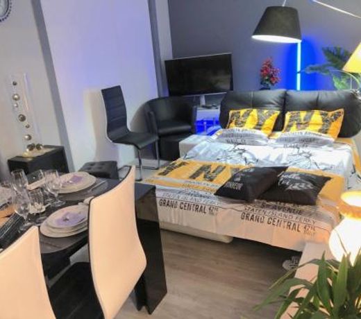 Beau 3 piÃ¨ces, 7 pers, 2 terrasses, centre, calme, securite