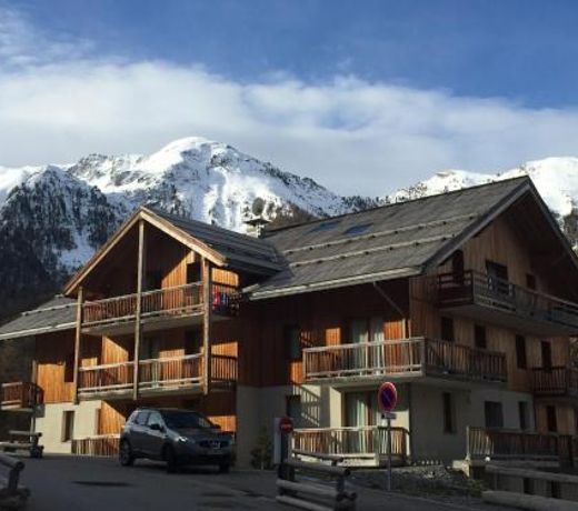 CHALET DE BOIS MEAN