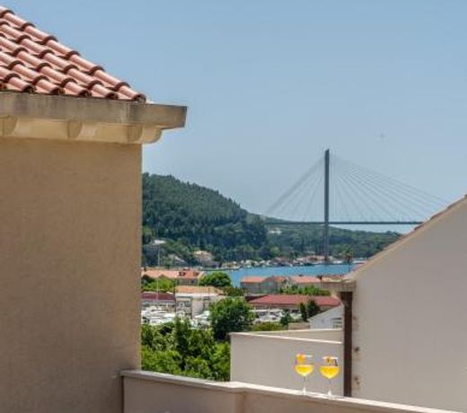 Apartments Du Lux 3