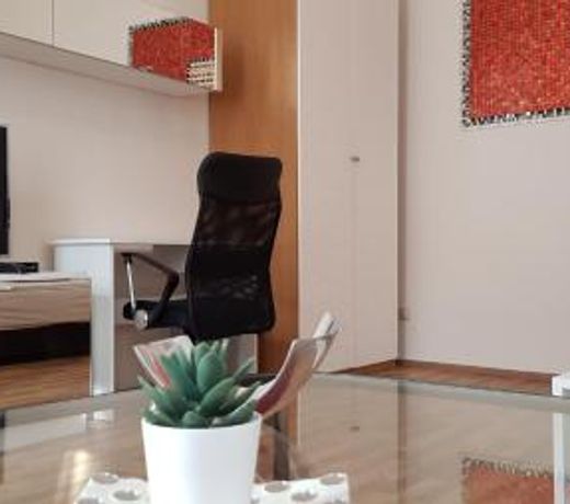 Center Royalty Apartment