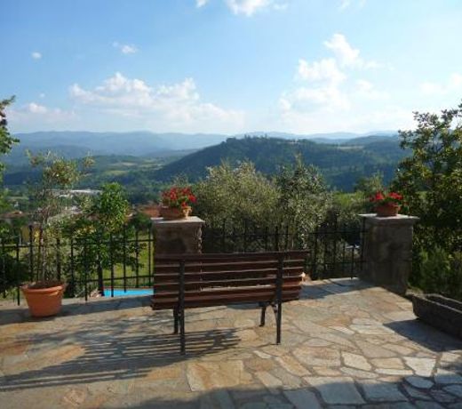 AGRITURISMO POPPIENA - IL TIGLIO CASETTA INDIPENDENTE CON PISCINA