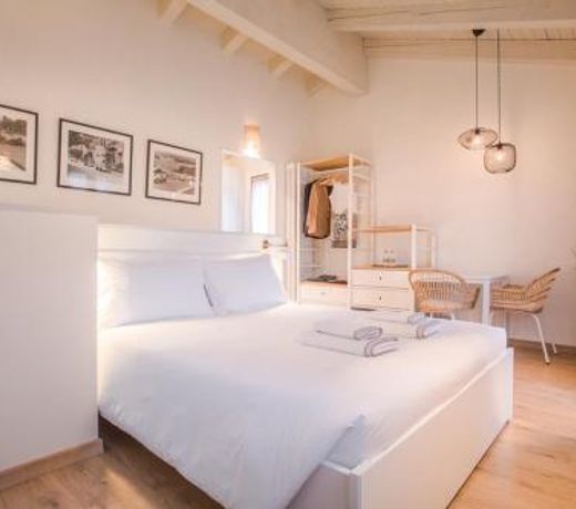 Aureos Guest House