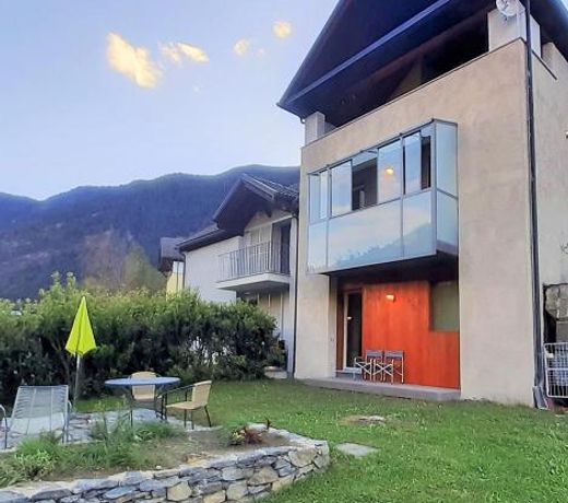 Maison 4 jardin - Casa design ai margini del bosco